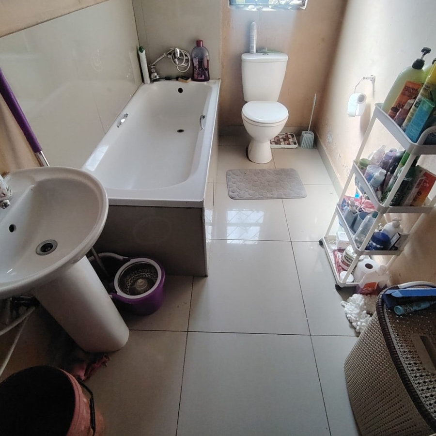 2 Bedroom Property for Sale in King Williams Town Central Eastern Cape
